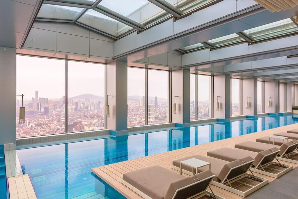 Emaar, Dinner At 102M With A View Of The Bosphorus Стамбул Екстер'єр фото